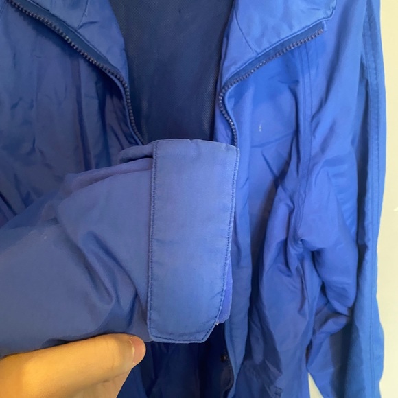 Blue windbreaker - Picture 4 of 6